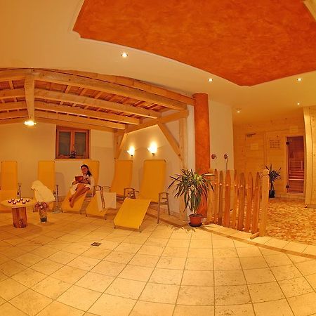 Hotel Viktoria Castelrotto Luaran gambar