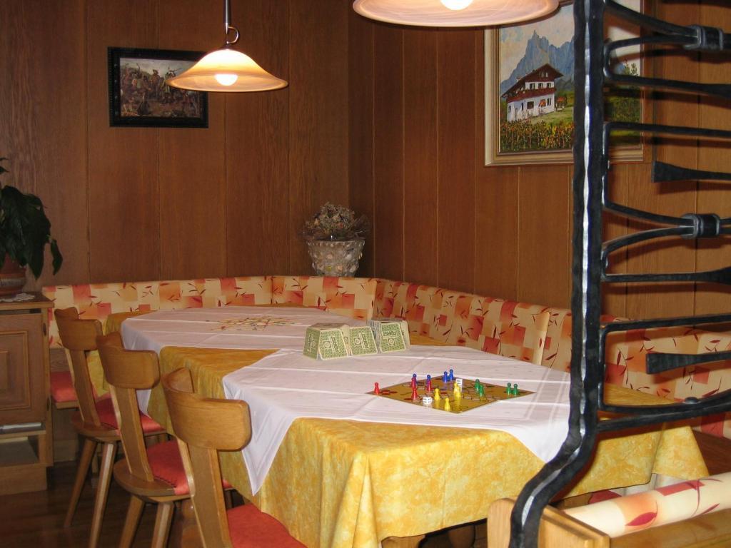 Hotel Viktoria Castelrotto Luaran gambar