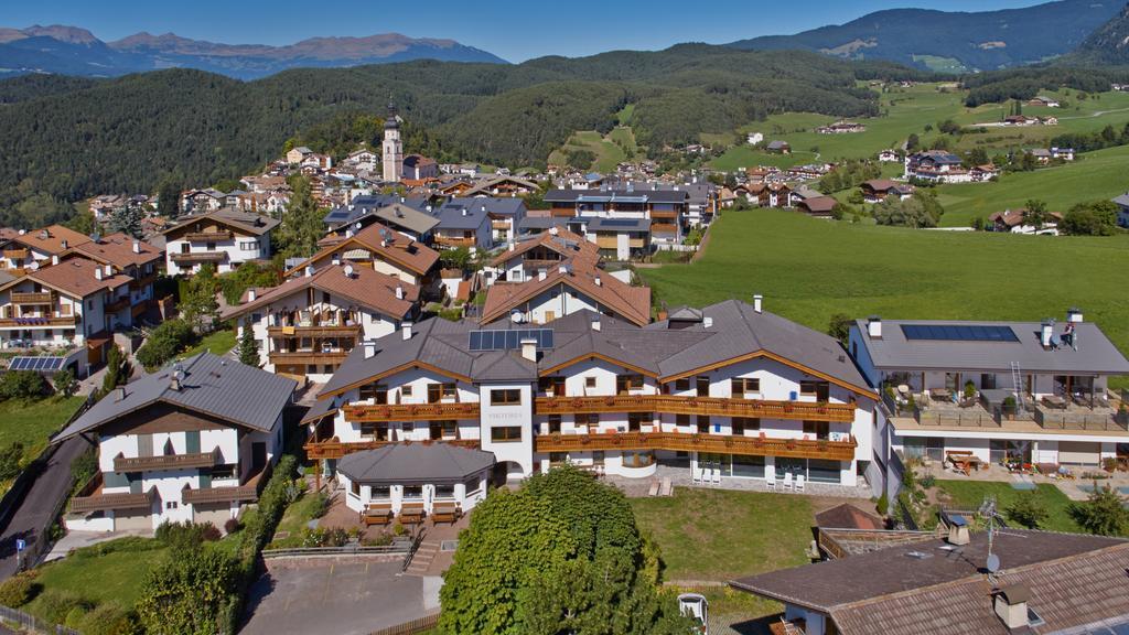 Hotel Viktoria Castelrotto Luaran gambar