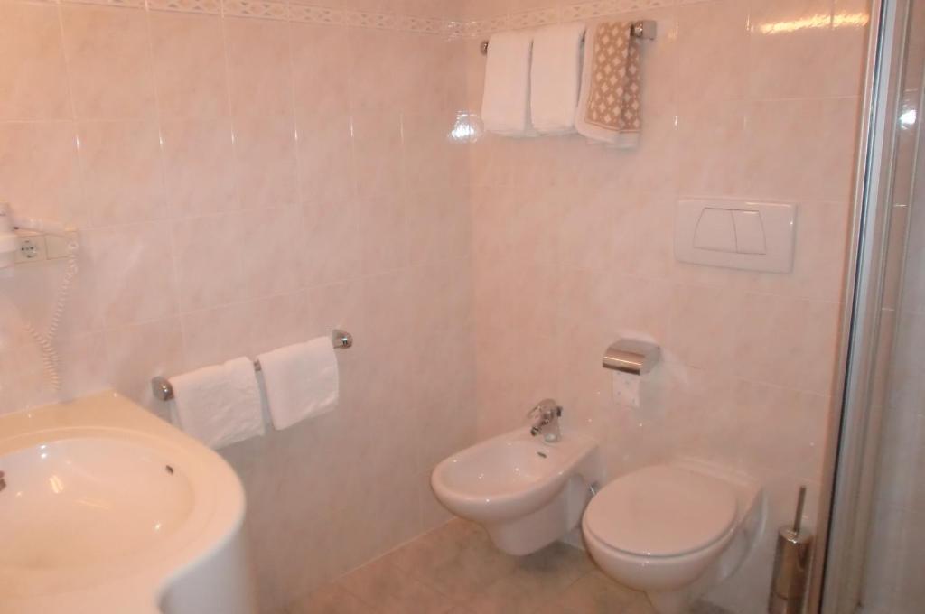 Hotel Viktoria Castelrotto Bilik gambar